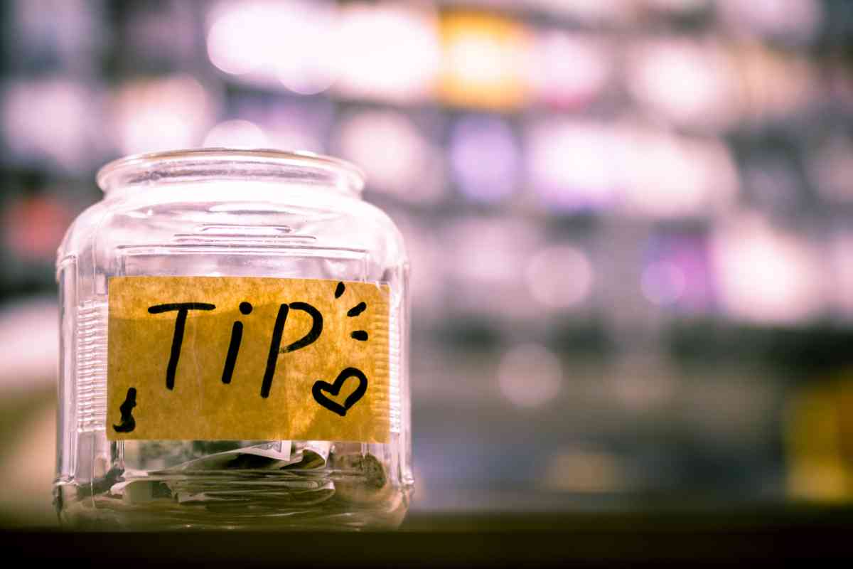 Saving Money | Photo by Sam Truong Dan