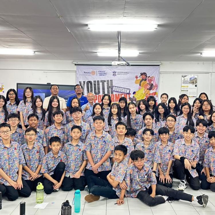 Group Photo with Teachers, Staff, Students, Rotary Members, and Event Speakers